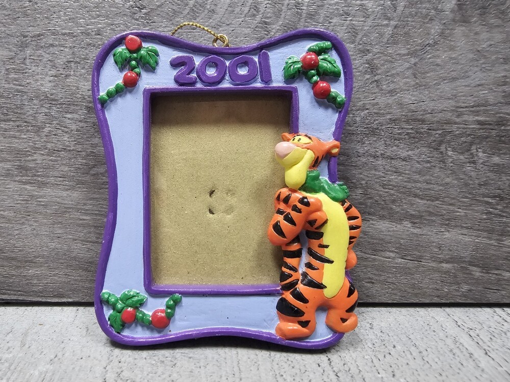 Disney Tigger Christmas Ornament Photo Frame 2001 Winnie the Pooh G16a